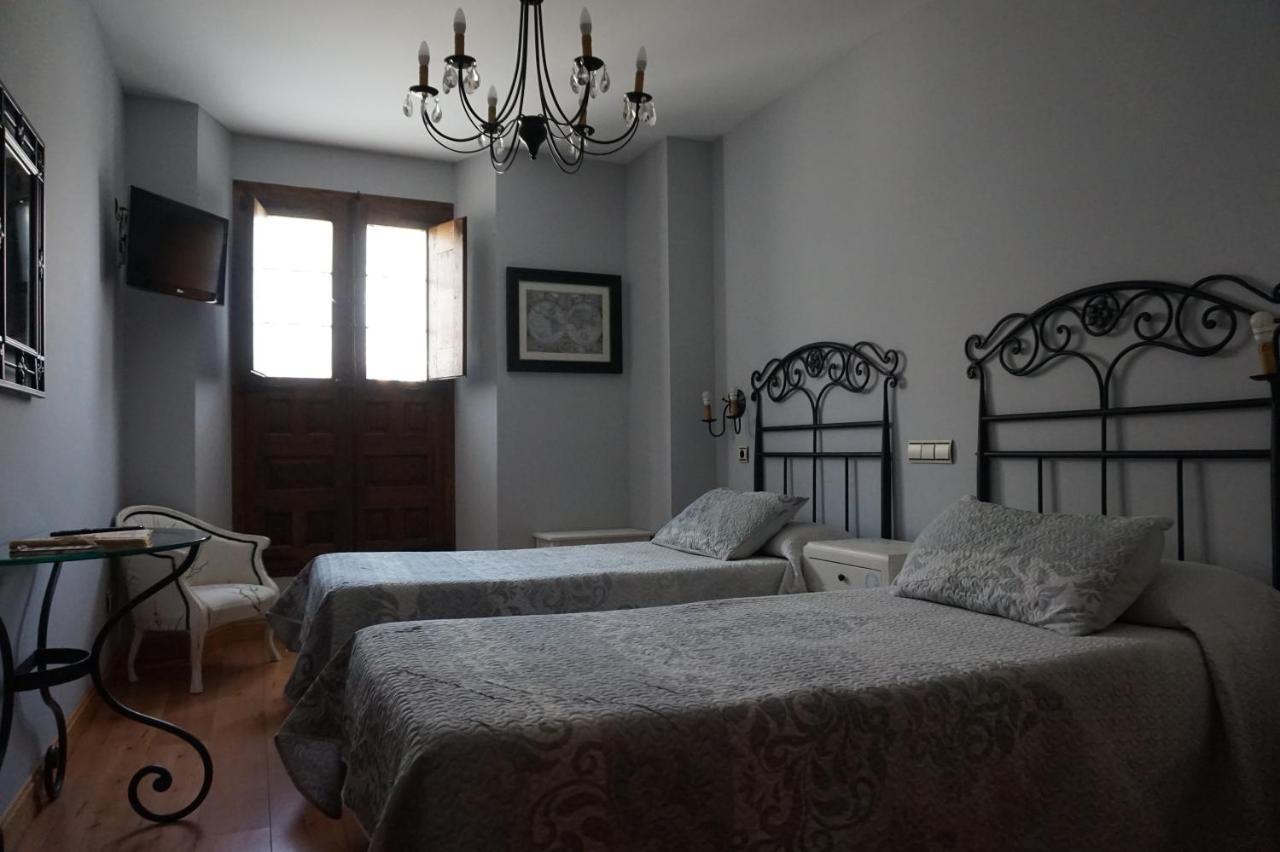 מלון La Puebla de Arganzón Arganzon Plaza מראה חיצוני תמונה